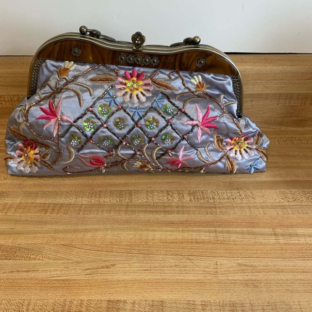 Vintage beaded clutch- Silver and Pink